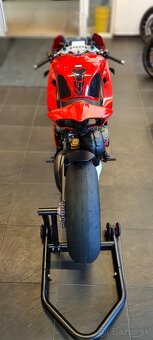 Ducati Panigale v4s 2024 - 5