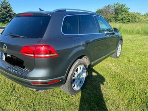 Predam VW Touareg 4.2 V8 TDi Exclusive - 5