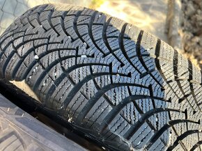 Zimné pneu 195/65 R15 7mm + disky 5x112 R15 - 5