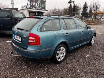 Škoda Octavia 1.6 fsi Combi - 5