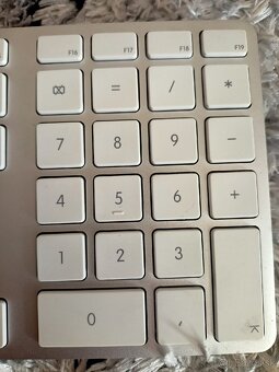 Apple magic keyboard SK - 5