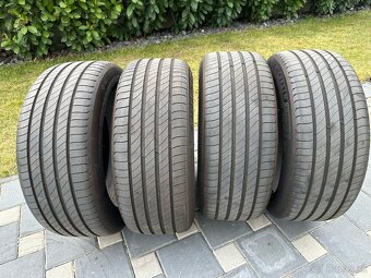 Predám pneumatiky MICHELIN e-PRIMACY 235/45 R18 - 5