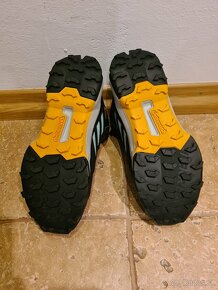 Pánske trekové topánky Adidas - 5