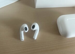 AirPods 3. generácie - 5