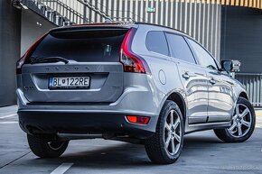 Volvo XC60 D3 AWD Momentum Geartronic - 5