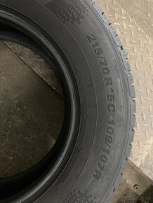 Zimné pneu 215/70R15C viem aj prezuť - 5