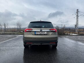 Opel Insignia Country Tourer 4x4 - 5