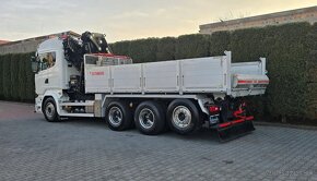 8786 - Scania R580 - 8x4 – Valník/Sklápěč + HR-HIAB XS 377 E - 5