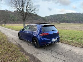 Volkswagen Golf R 2.0TSI 4Motion - 5