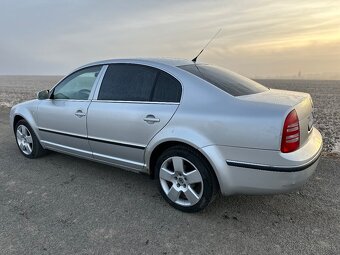 Škoda superb 2.8 V6 - 5