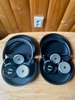 2x Mercedes-Benz Wireless Headphones P104 – nové, top stav - 5