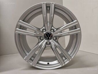 Vw Passat IT Wheels 8X19 ET47 5X112 Silber 1225 - 5