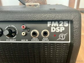 Kombo Fender FM25 DSP - 5