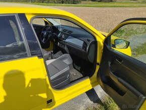 Škoda Fabia 3 Yellow VELMI HEZKÁ - 5