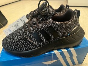 Tenisky Adidas Swift run 22 - 5