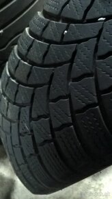 4 ks ZIMNÉ 195/65 R15 95T a 91T cca 5-6 mm od 15,-€/kus - 5