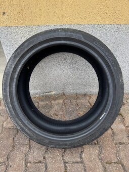 Pirelli Cinturato P7 235/40 R19 - 5