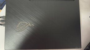 Asus rog Strix 15 - 5