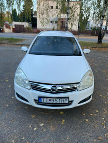 Predám Opel Astra Combi 1.7Diesel - 2010 - 5