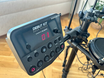 Predám elektronické bicie Alesis Debut Kit Black – rozbalené - 5