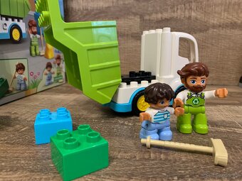 Predám Lego DUPLO 10945 - Smetiarske auto a recyklovanie - 5