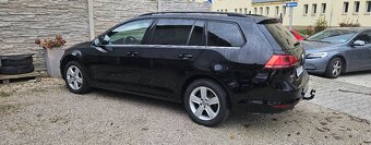 Volkswagen Golf 2.0 TDI -  110kW - 5