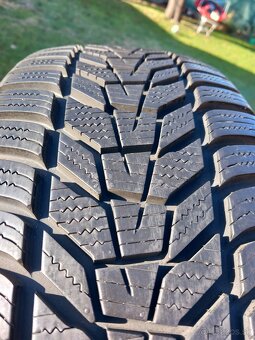 205/55 r19 zimne pneumatiky - 5