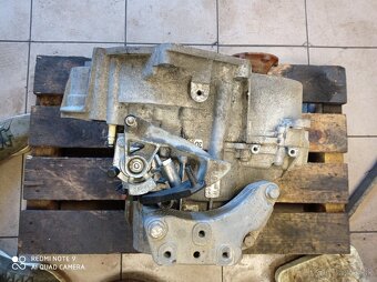 Motor 2,0tdi 110kw CRLB - 5