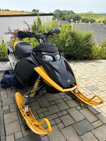 Brp Ski-Doo 800 Bombardier - 6