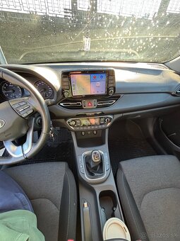 Hyundai i30 1.5Dpi - 6