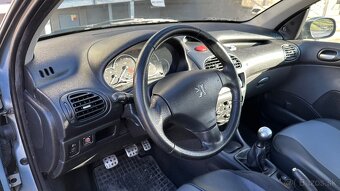 Peugeot 206 1.4 55KW/75PS, r.v. 2.2OO8 - 6