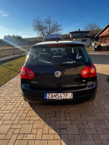 Volskwagen Golf 5 1.6 bezin - 6