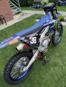 YAMAHA YZF 450 - 6