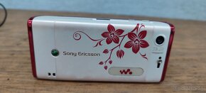 Sony Ericsson - 6