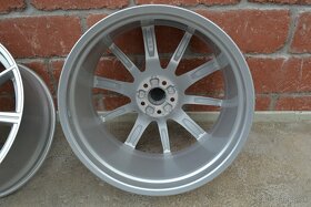 5x112 R22 Hlinikove disky Original AudiSport SQ8 - 6