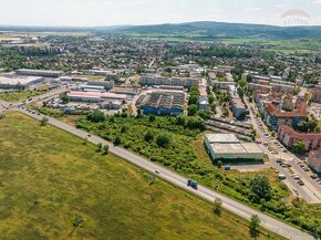 Pozemok pre bytovú výstavbu, polyfunkciu, občiansku vybaveno - 6