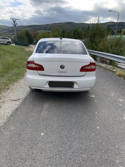 Skoda Superb 2.0 TDI DSG - 6