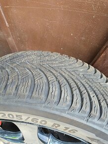 Predam 205/60R16 5x108 zima 7mm - 6