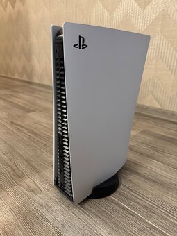 Predám Playstation PS5 - 6