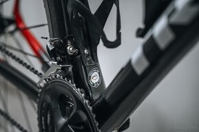 TREK DOMANE SL 5, RÁM: 54", ODPRUŽENIE ISO SPEED - 6