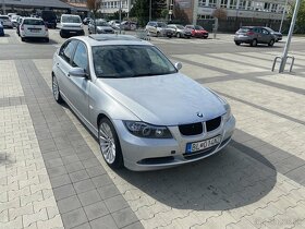 BMW E90 320i - 6