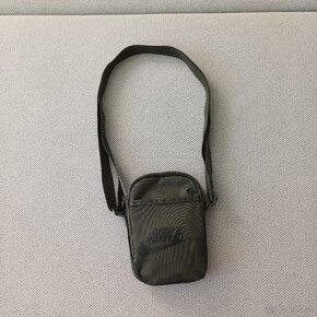 NA PREDAJ  pánska kapsička Nike cez rameno (crossbody) - 6