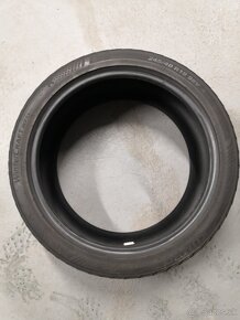 Kumho 245 40r19 98v wintercraft wp71 DVOJROZMER - 6