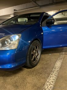 Honda Civic 7g 1.4 - 6