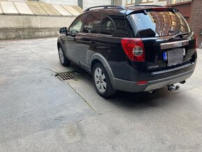 Chevrolet Captiva 2.0 D 4x4 110 kW 2008 -7miest - 6