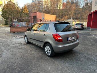 Škoda Fabia 2 1.2 HTP 51kw Sport line Top stav - 6