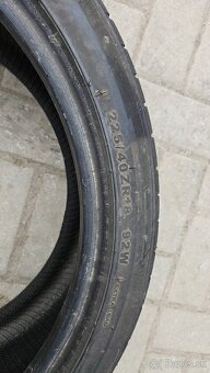 225/40 R18 - 6