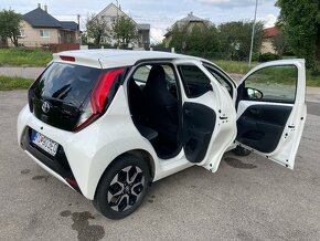 Toyota Aygo 1.0 VVT-i x-play - 6