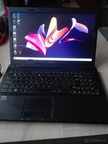 Asus. Intel B815. 15,6". SSD hybrid 500 GB. RAM 6 GB. - 6