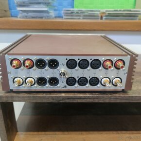 Predzosilňovač HATTOR Ultimate Preamplifier - 6